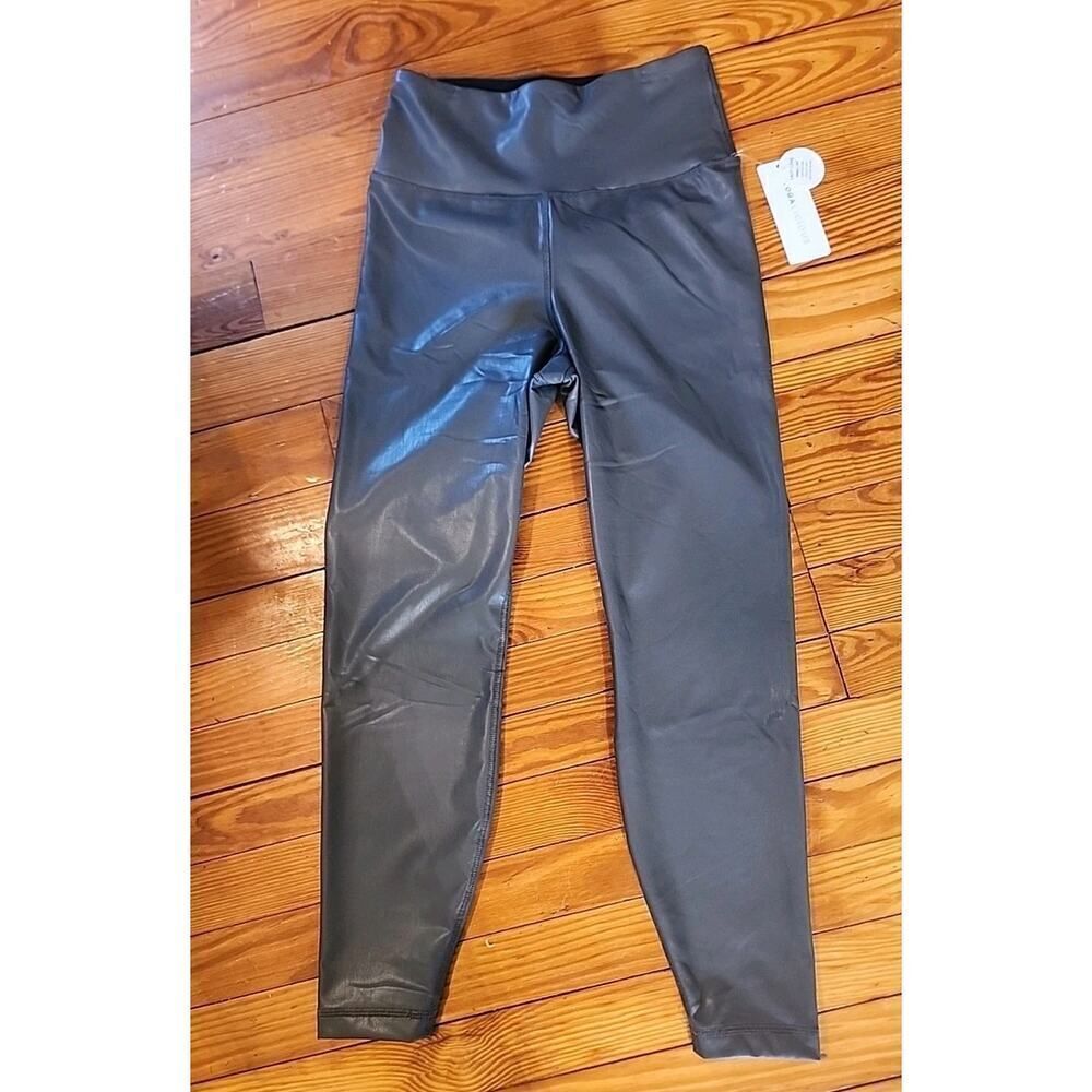 Yogalicious Faux Leather Lady Love Ankle Tights Medium M GRAY NWT MSRP $78